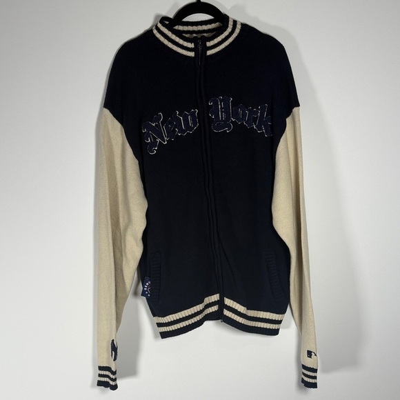 Genuine Merchandise Other - NWOT New York Yankees Navy and Cream Varsity Jacket